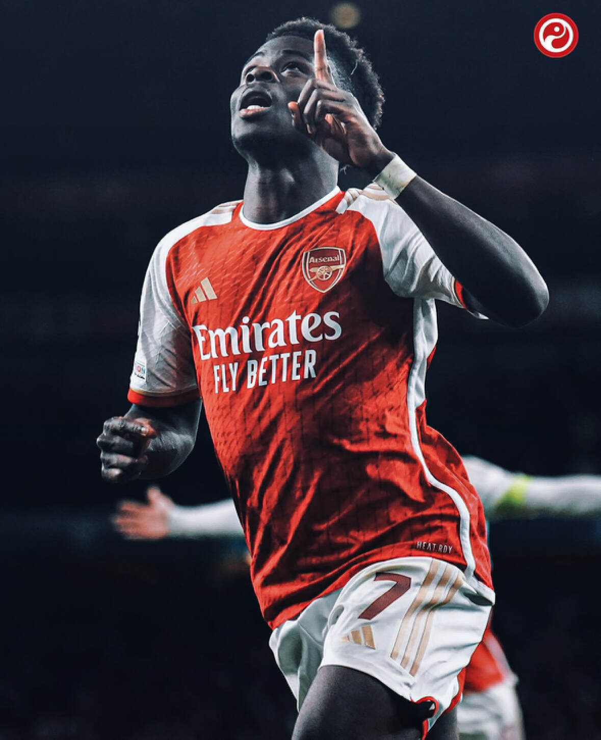 格策：我从小就看梅西踢球，他绝对是我的偶像