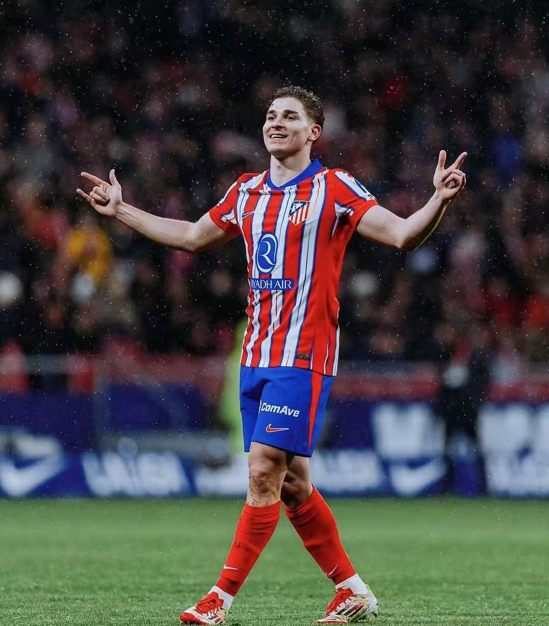 英媒：利兹联有意在冬窗引进米兰前锋希门尼斯