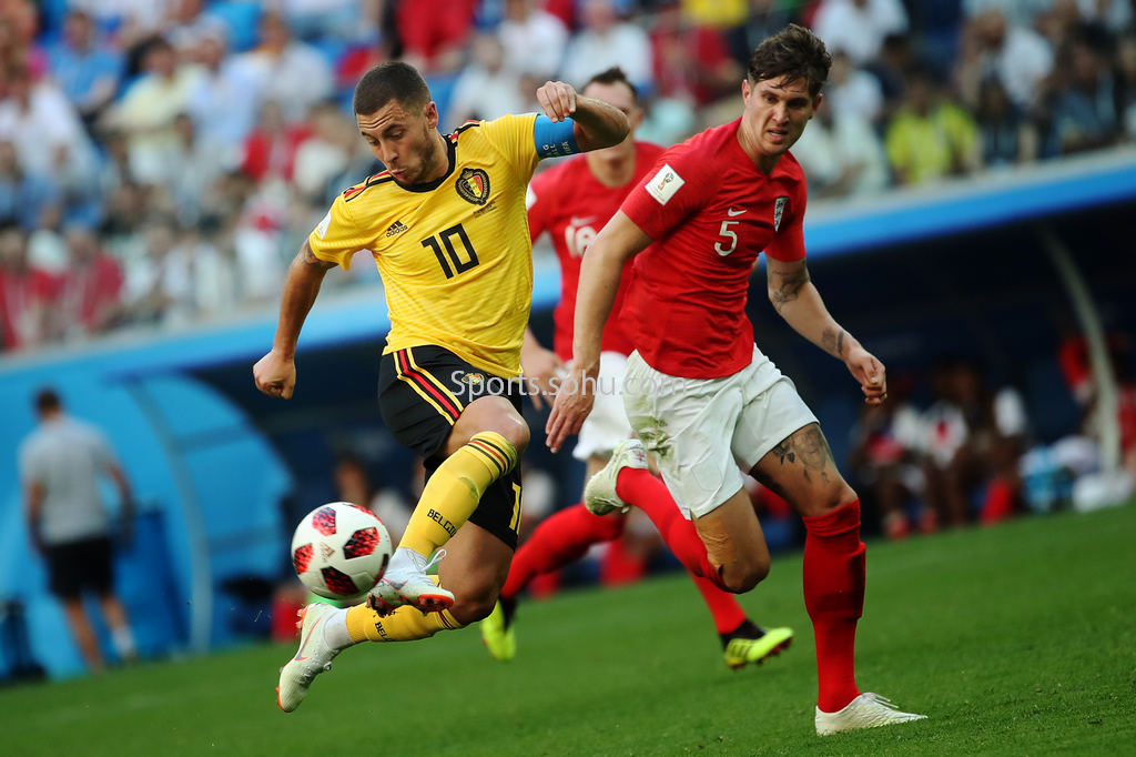 足球战术的新趋势：全能化