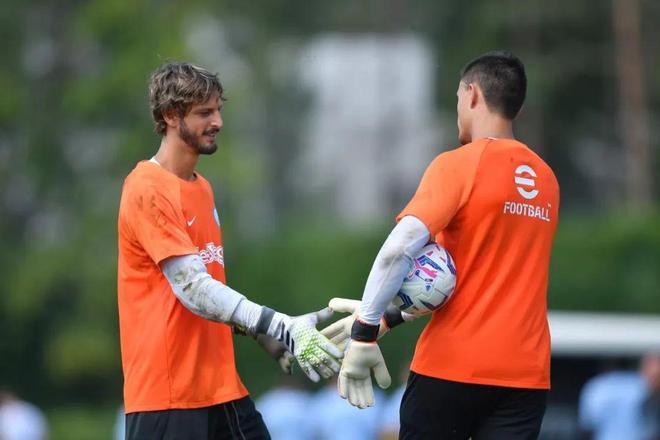 水晶宫已决定明夏出售沃顿，曼联进欧冠才有竞争力！经纪人揭秘计划