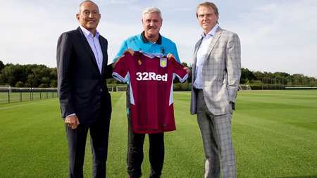 卡斯尔成马刺队史第三位在21岁以下得到30+10+5的球员