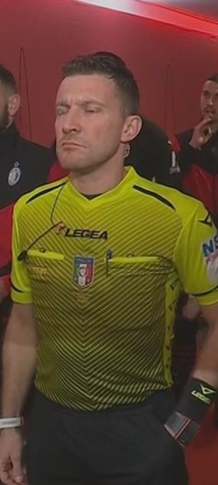 袁甲：成都个别球迷对阿奇姆彭种族歧视的行为必须严惩