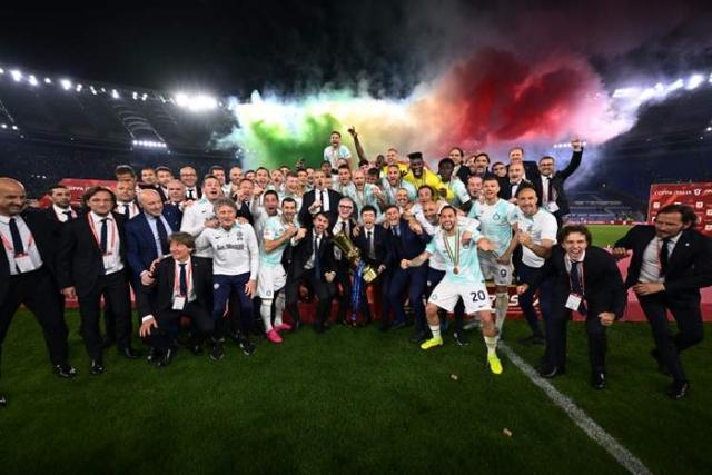 帕尔马官方：铃木彩艳左手中指及手舟骨复合骨折，将接受手术